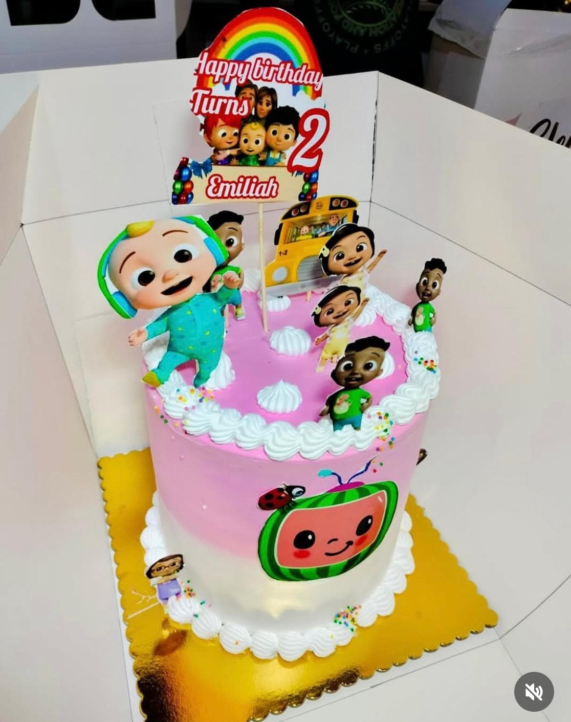 2kg Frozen Theme Cake